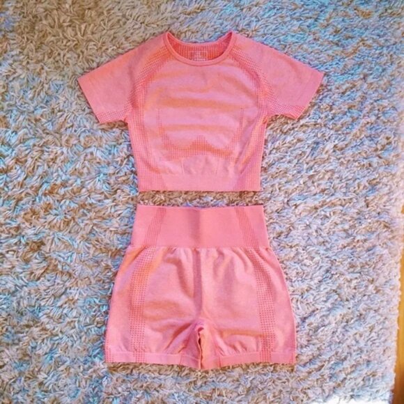 2-Piece Orange Vital Seamless Shorts + Short Sleeve Crop Top Workout Set - Picture 5 of 5